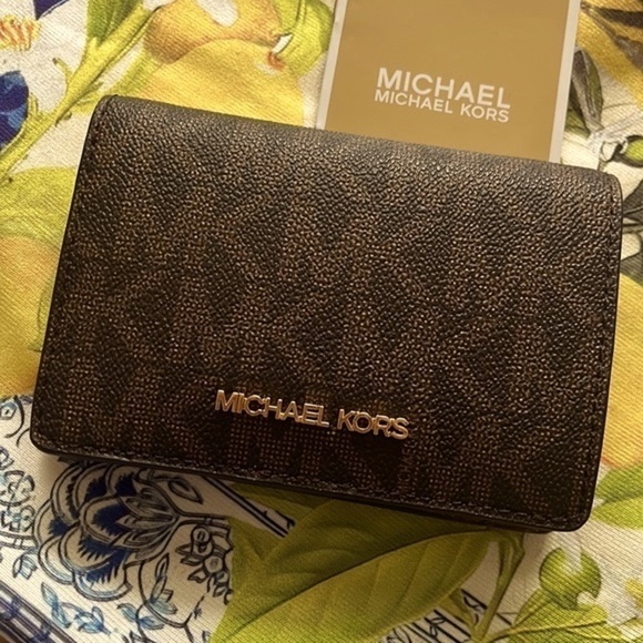 Brand New Michael Kors Brown Luggage Logo Medium Slim Bifold Snap Close Wallet - Picture 16 of 16